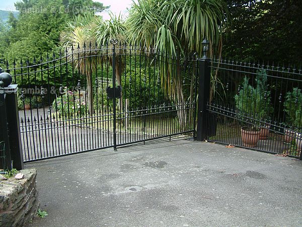 Electric Driveway Gates in Porlock, Somerset.